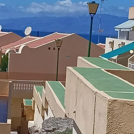 Mareverde : Esposto Sempre Al Sole Costa Adeje (Tenerife)